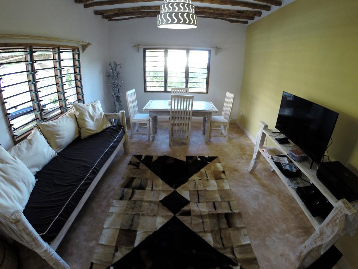 Nyumba Ya Afrika Bed & Breakfast Watamu Exterior foto