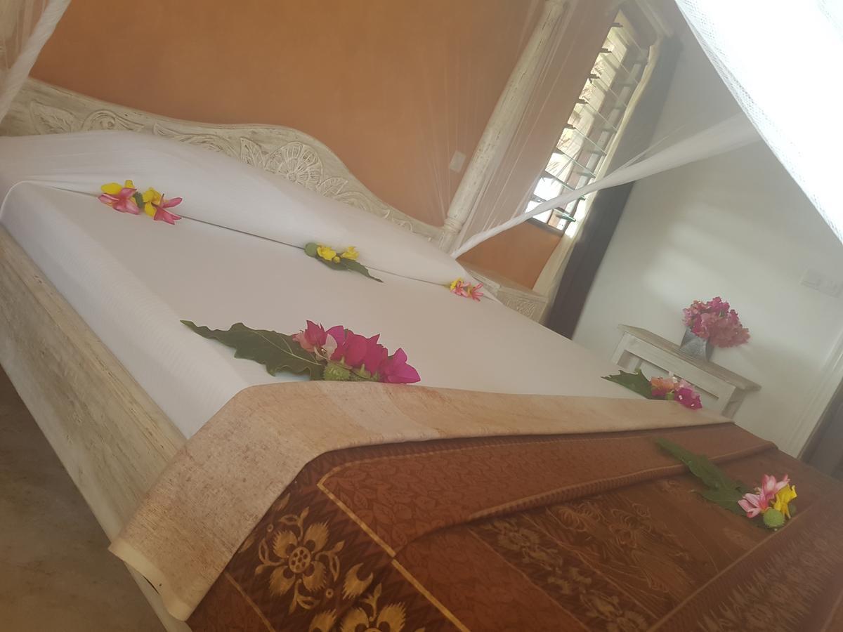 Nyumba Ya Afrika Bed & Breakfast Watamu Exterior foto